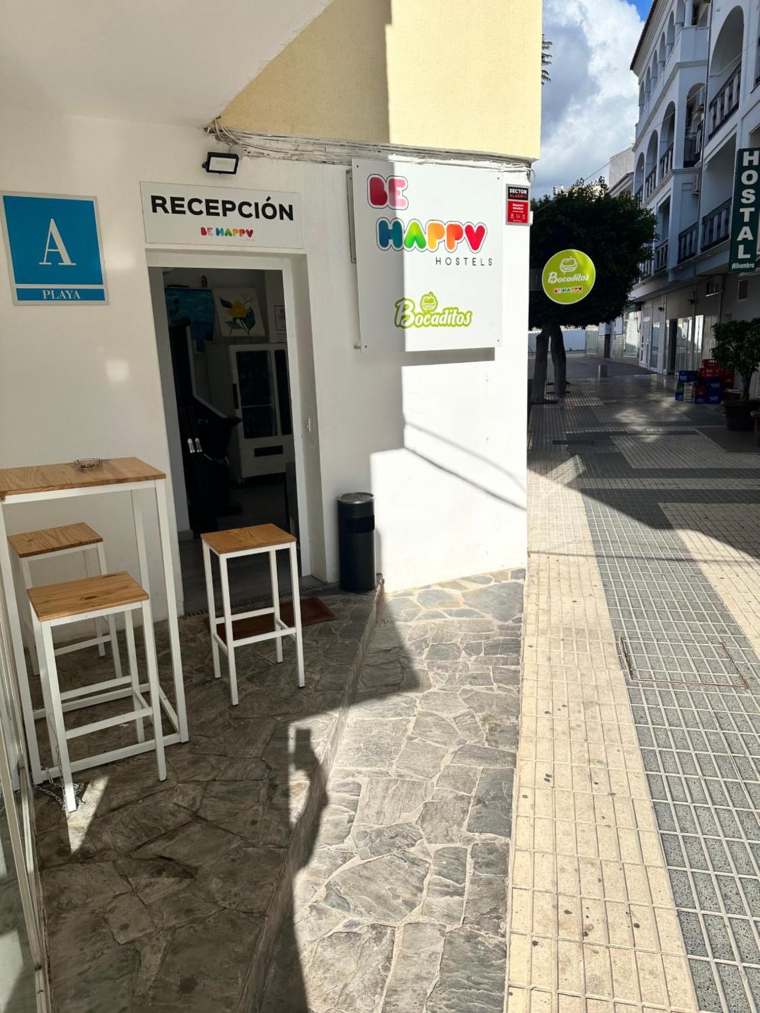Be Happy Hostel Nerja Exterior photo